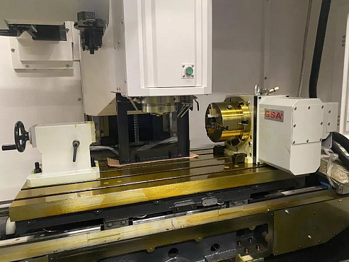 Фрезерный обрабатывающий центр 4-осевой KMT KVL850B