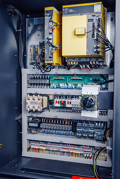 Токарно-фрезерный центр с наклонной станиной KTL 52M/500 ЦТО CNC