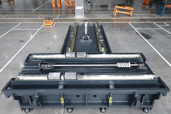Горизонтальный фрезерный центр KHM 1250