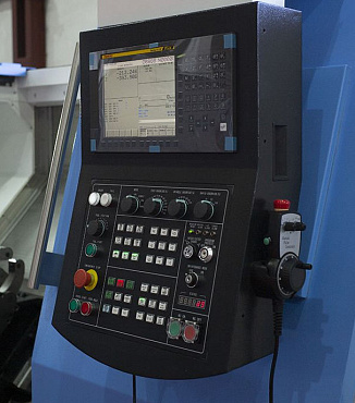 Токарный станок с наклонной станиной KTL 77/1000