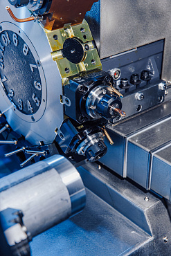 Токарно-фрезерный центр с наклонной станиной KTL 52M/500 ЦТО CNC